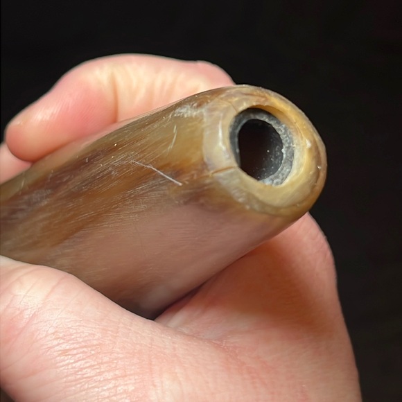 Vintage Bull Horn Powder Horn Decor - Picture 6 of 7